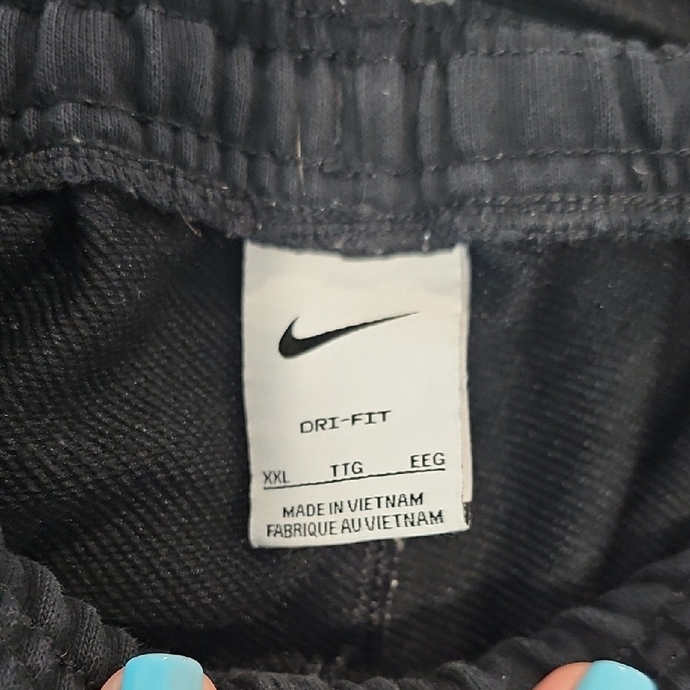 Nike Green and Black Jogger Sweatpants with Neon Accents - Picture 5 of 5